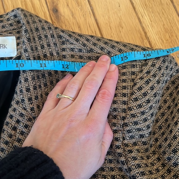 Vintage Jones New York Light Brown and Black Checkered Blazer - Picture 8 of 10